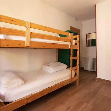 Green Hostel Oviedo Овьедо
