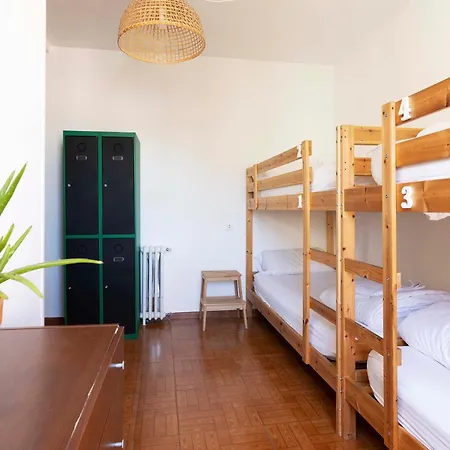 Green Hostel Oviedo Vandrarhem *