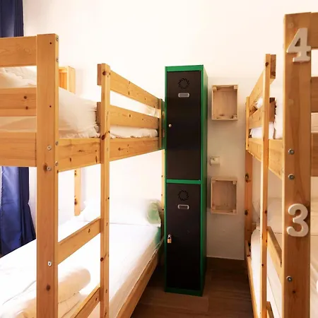 Green Hostel Oviedo ホステル オビエド