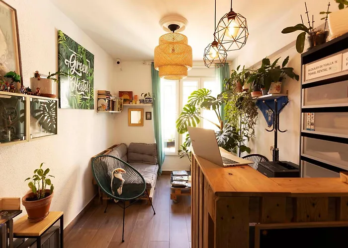 Green Hostel Oviedo Овьедо