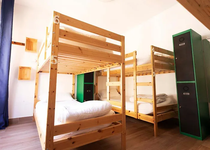 بيت شباب Green Hostel Oviedo *