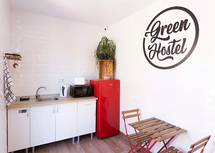 Green Hostel Oviedo بيت شباب *