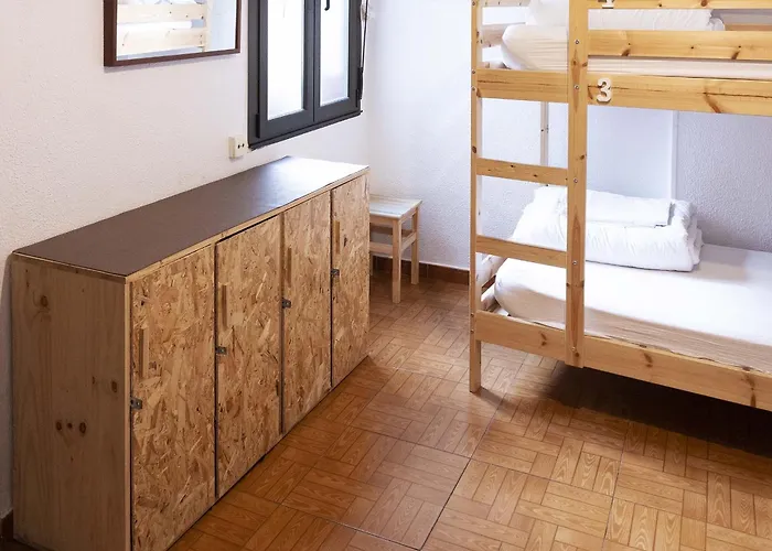 Хостел Green Hostel Oviedo Овьедо
